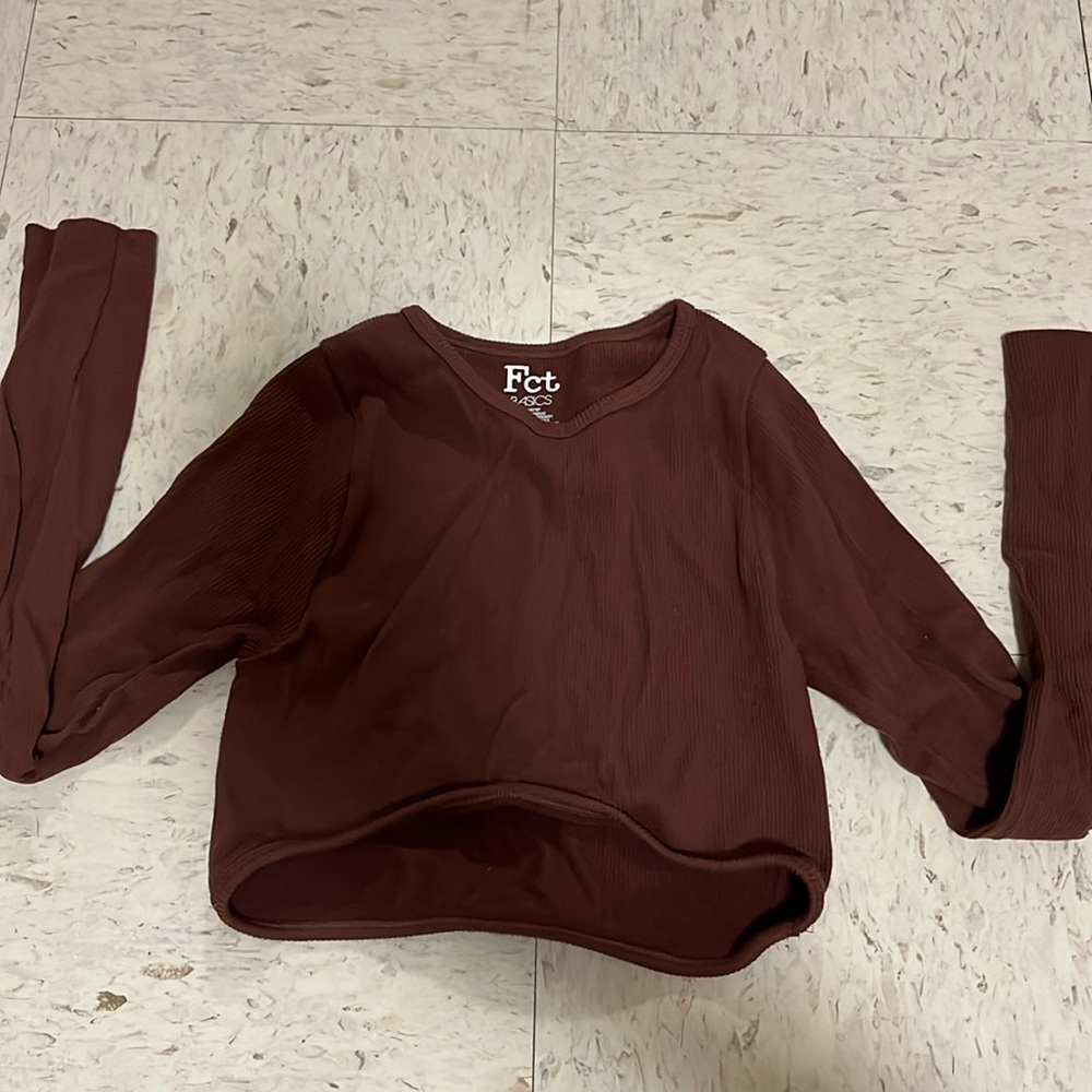Brown cropped ribbed long sleeve size small